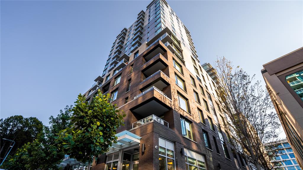Fourth View of 845 Johnson St, Vivid At The Yates, Victoria, BC, V8W 0G3