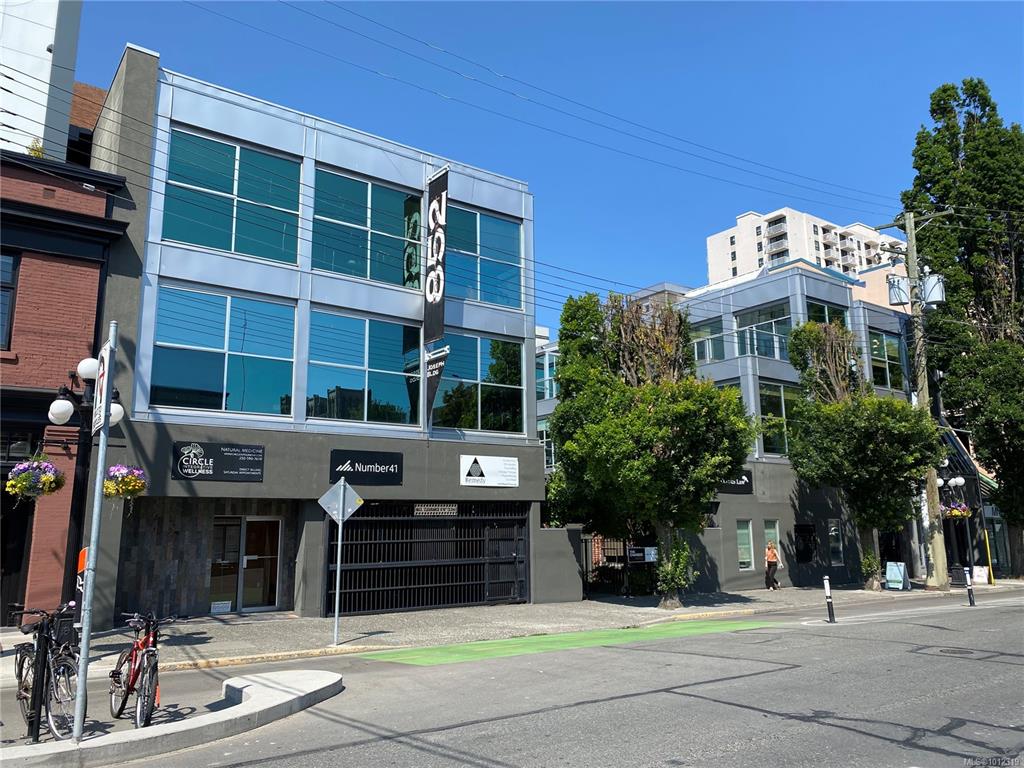 852 Fort St, 1012319, BC,