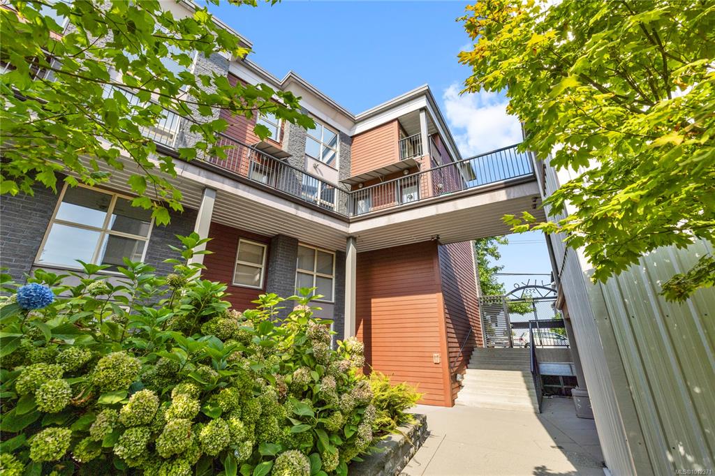 555 Franklyn St, 1012371, BC,