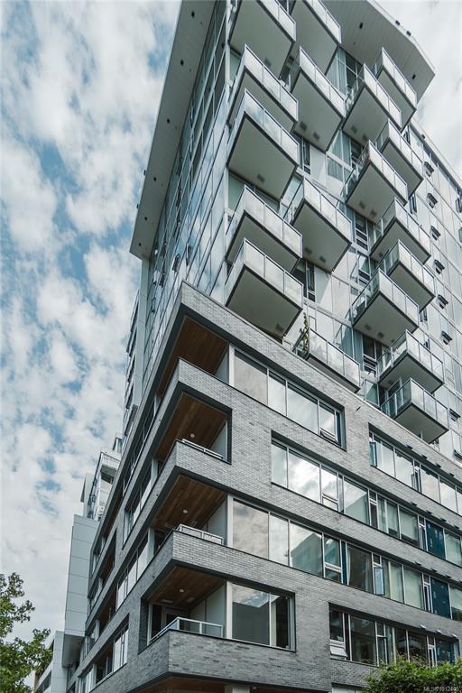989 Johnson St, 1012405, BC,