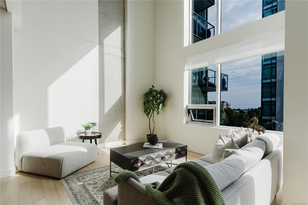Fifth View of 989 Johnson St, Victoria, BC, V8V 0E3