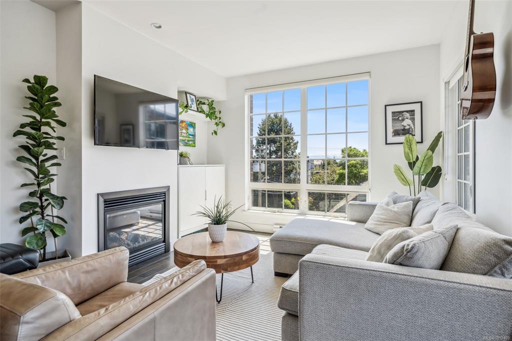 Fifth View of 1011 Burdett Ave, The 1011, Victoria, BC, V8V 3G9