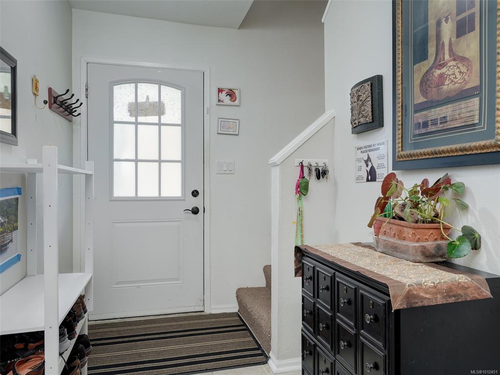 Third View of 1506 Admirals Rd, View Royal, BC, V9A 7B1