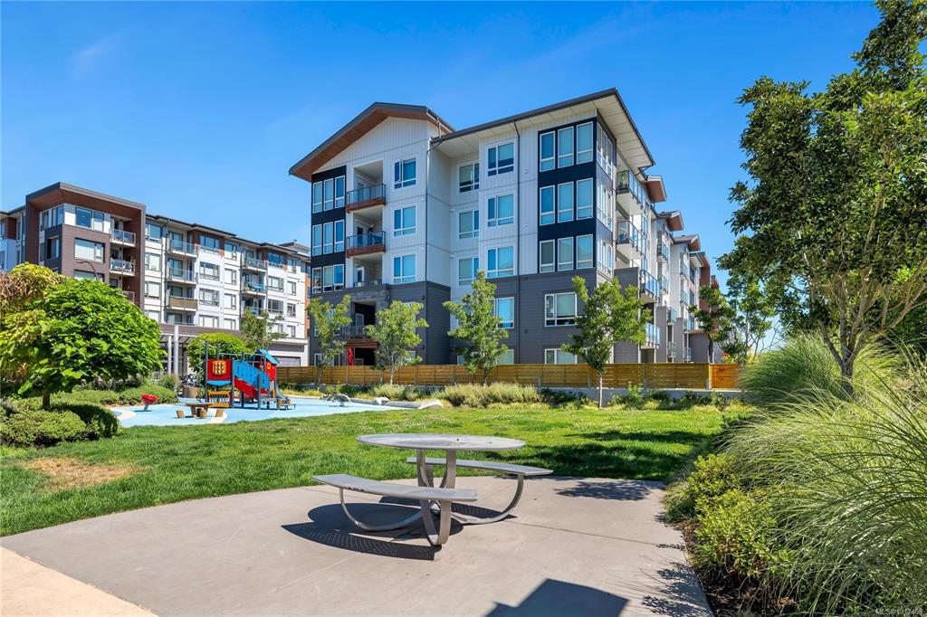 940 Reunion Ave, 1012468, BC,