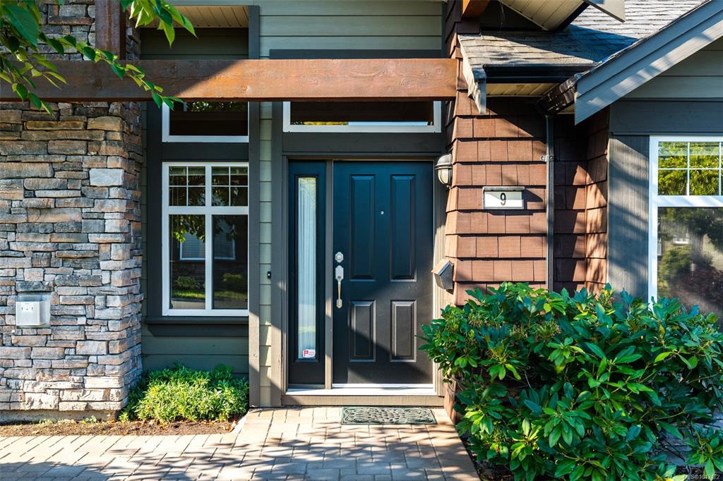 Fifth View of 2229 Graduation Pl, The Townhomes at University Ridge, Saanich, BC, V8N 6W3