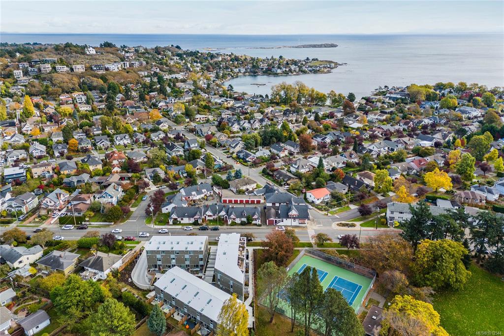 Second View of 1720 Fairfield Rd, Rhodo, Victoria, BC, V8S 1G3
