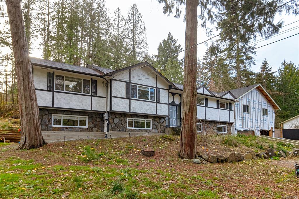 Second View of 1077 Lands End Rd, North Saanich, BC, V8L 5L3