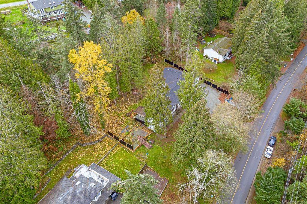 Fourth View of 1077 Lands End Rd, North Saanich, BC, V8L 5L3