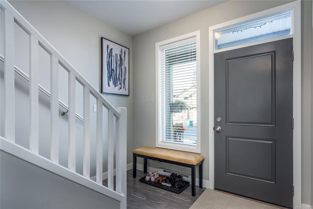 Fifth View of 525 Steeves Rd, Nanaimo, BC, V9R 0H8