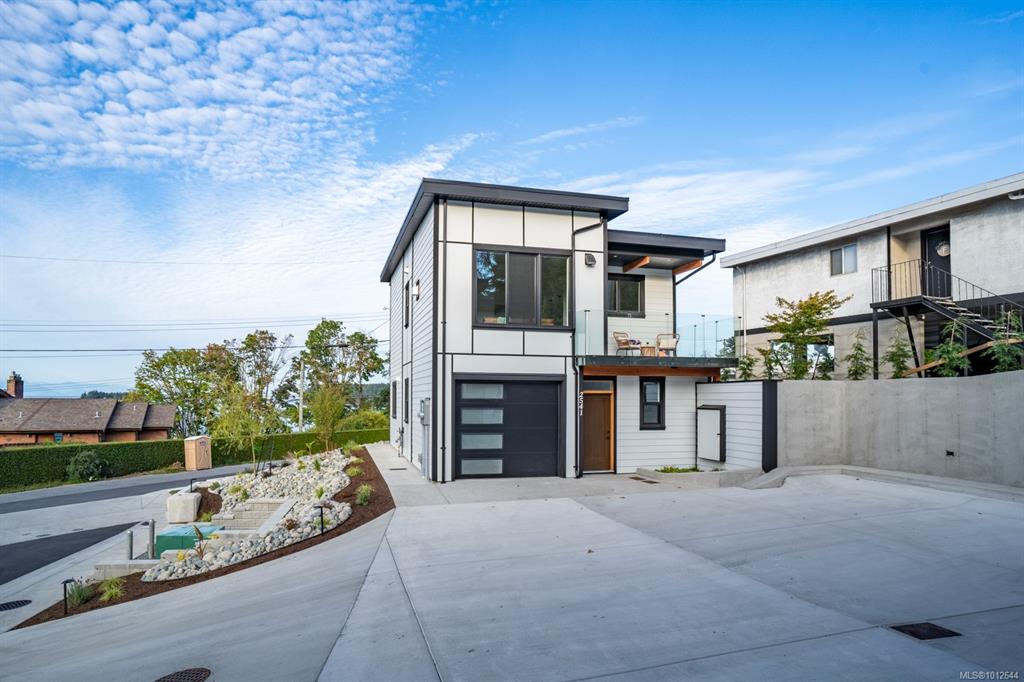 2541 Doctors Rd, 1012644, BC,