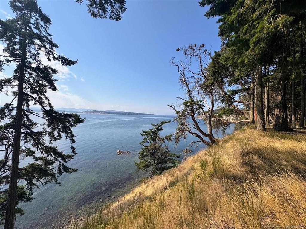 Fourth View of 457 Arbutus Spur, Sidney Island, BC, V0N 2G0