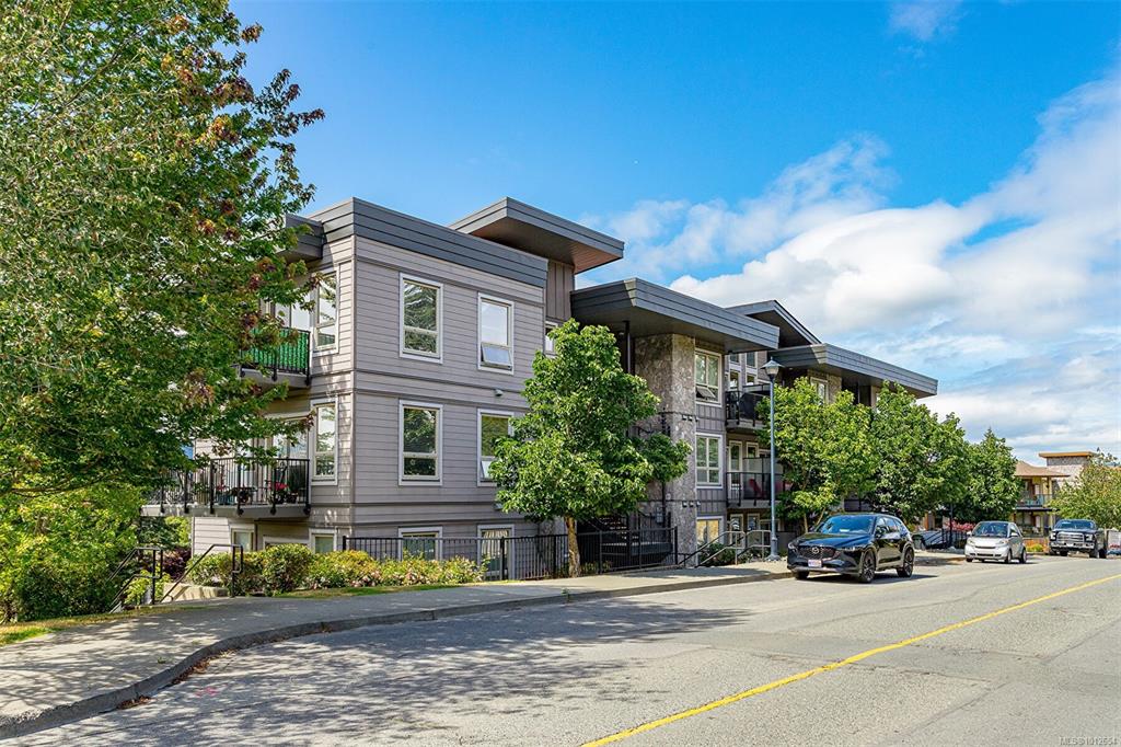 3240 Jacklin Rd, 1012654, BC,