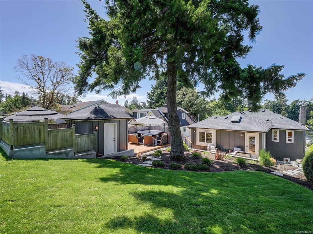 Third View of 354 Gorge Rd W, Saanich, BC, V9A 1M8