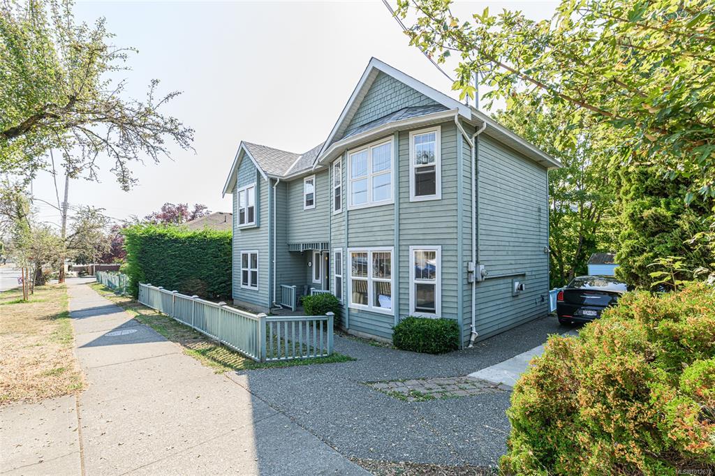 Third View of 655 Sumas St, Victoria, BC, V8T 5L1