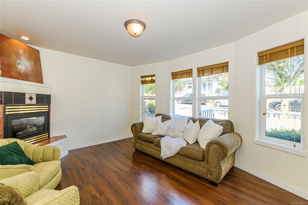 Fifth View of 655 Sumas St, Victoria, BC, V8T 5L1