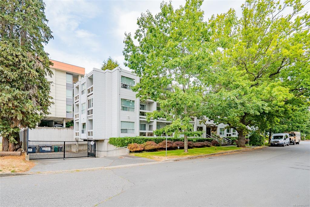 Second View of 100 Dawes St, Nanaimo, BC, V9S 1A3