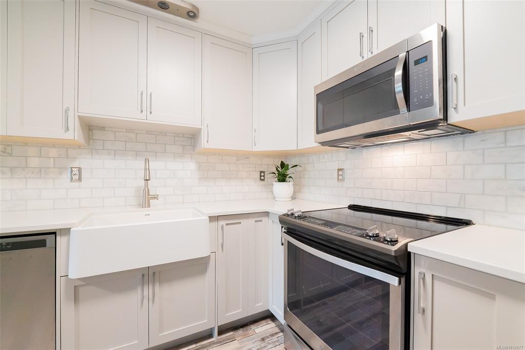 Fifth View of 100 Dawes St, Nanaimo, BC, V9S 1A3