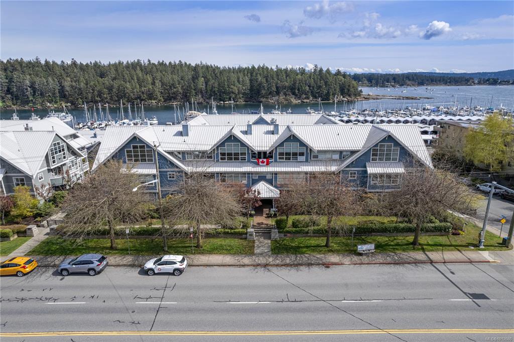 Third View of 500 Stewart Ave, NEWPORT, Nanaimo, BC, V9S 5T5