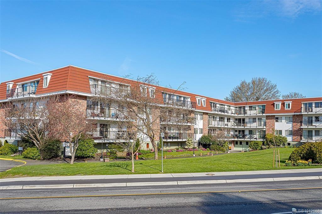 1680 Poplar Ave, 1012688, BC,