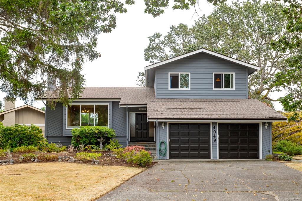Third View of 4049 Hopesmore Dr, Saanich, BC, V8N 5T9