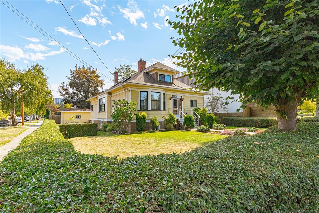 Second View of 241 Montreal St, Victoria, BC, V8V 1Z3