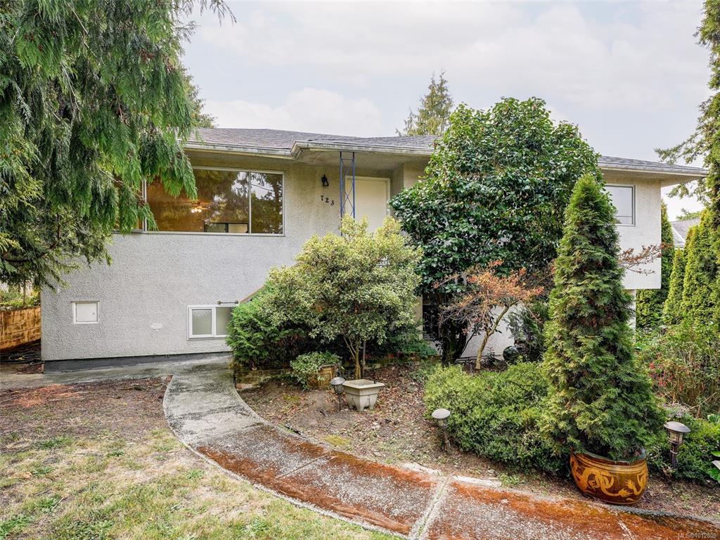 723 Genevieve Rd, 1012808, BC,