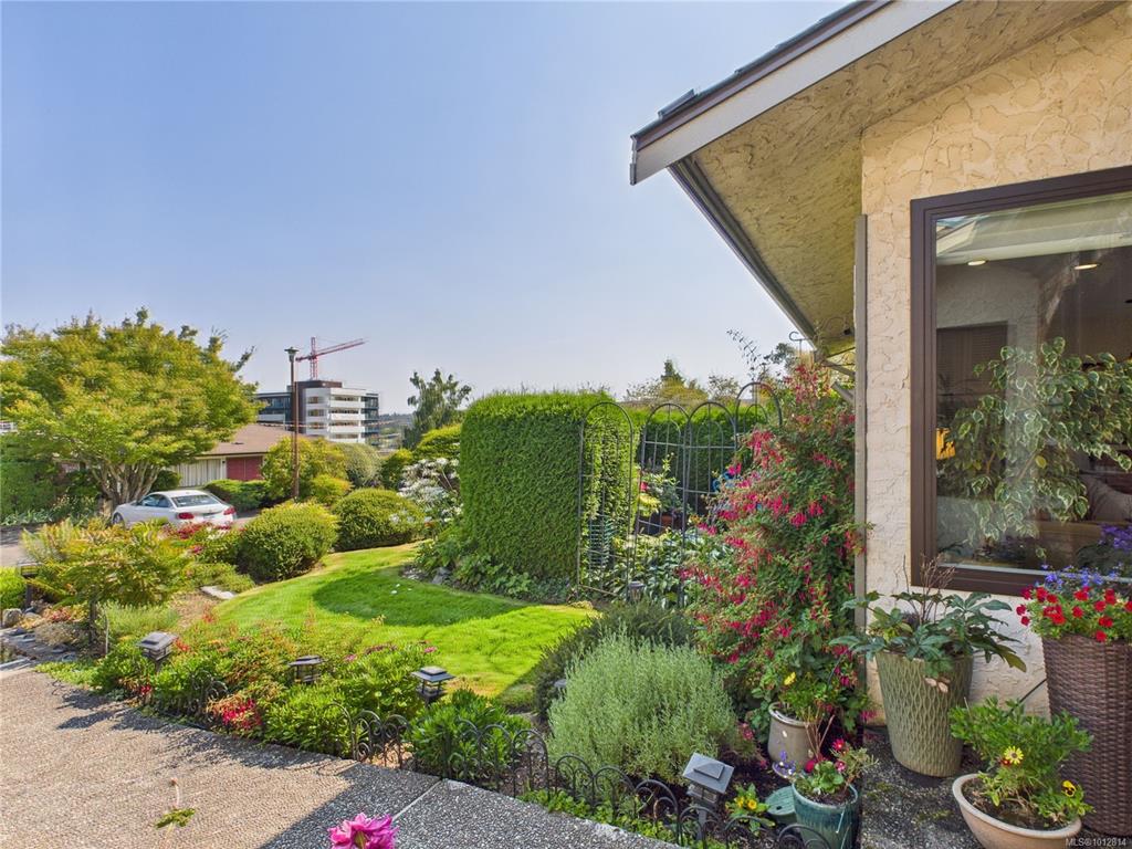 Second View of 3968 Cedar Hill Rd, Grand Oaks, Saanich, BC, V8N 3B8