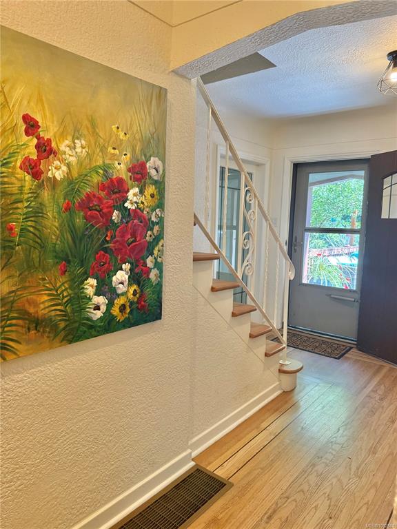 Fourth View of 3074 Colquitz Ave, Saanich, BC, V9A 2M3