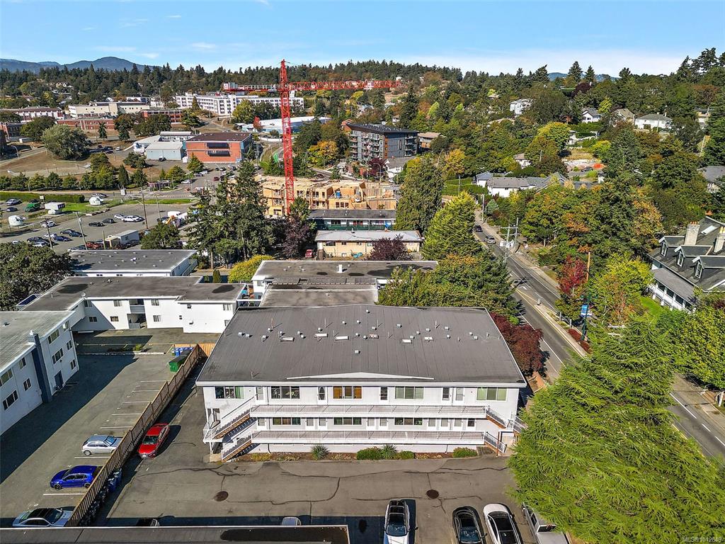 Third View of 642 Admirals Rd, Esquimalt, BC, V9A 2N7