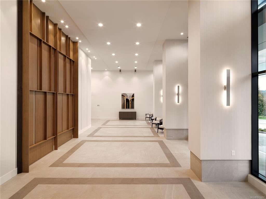 2000 Hannington Rd, 1012857, BC,