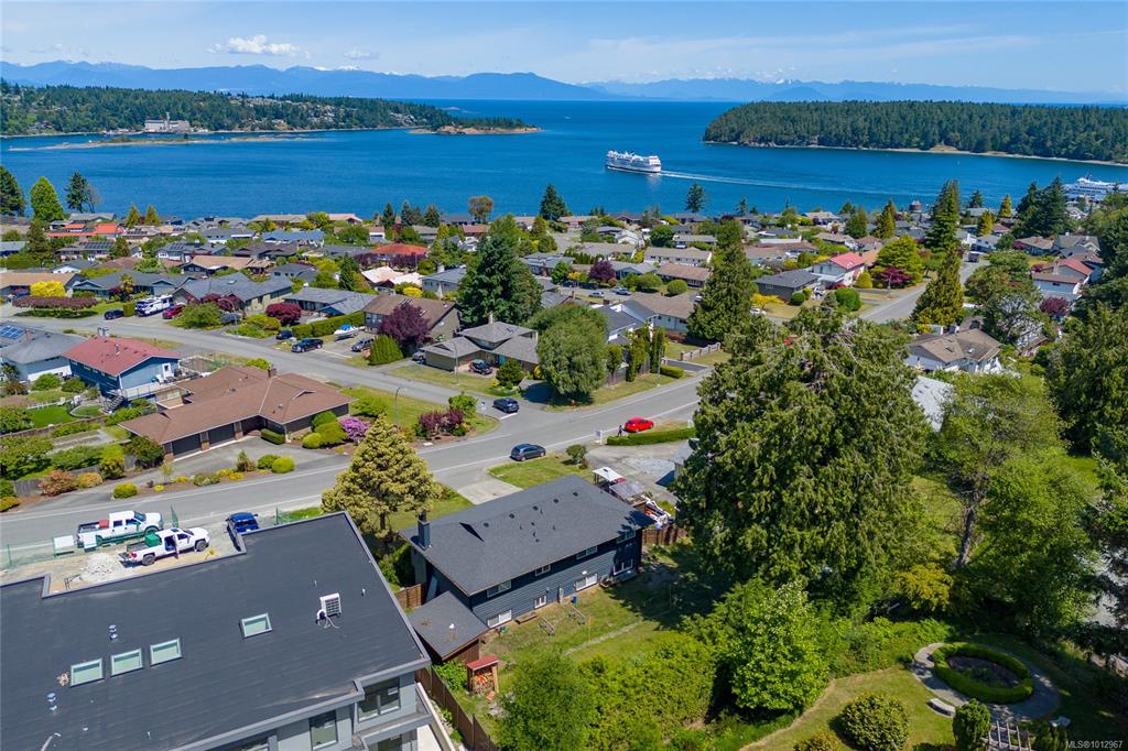Fifth View of 15 Cilaire Dr, Nanaimo, BC, V9S 3C9