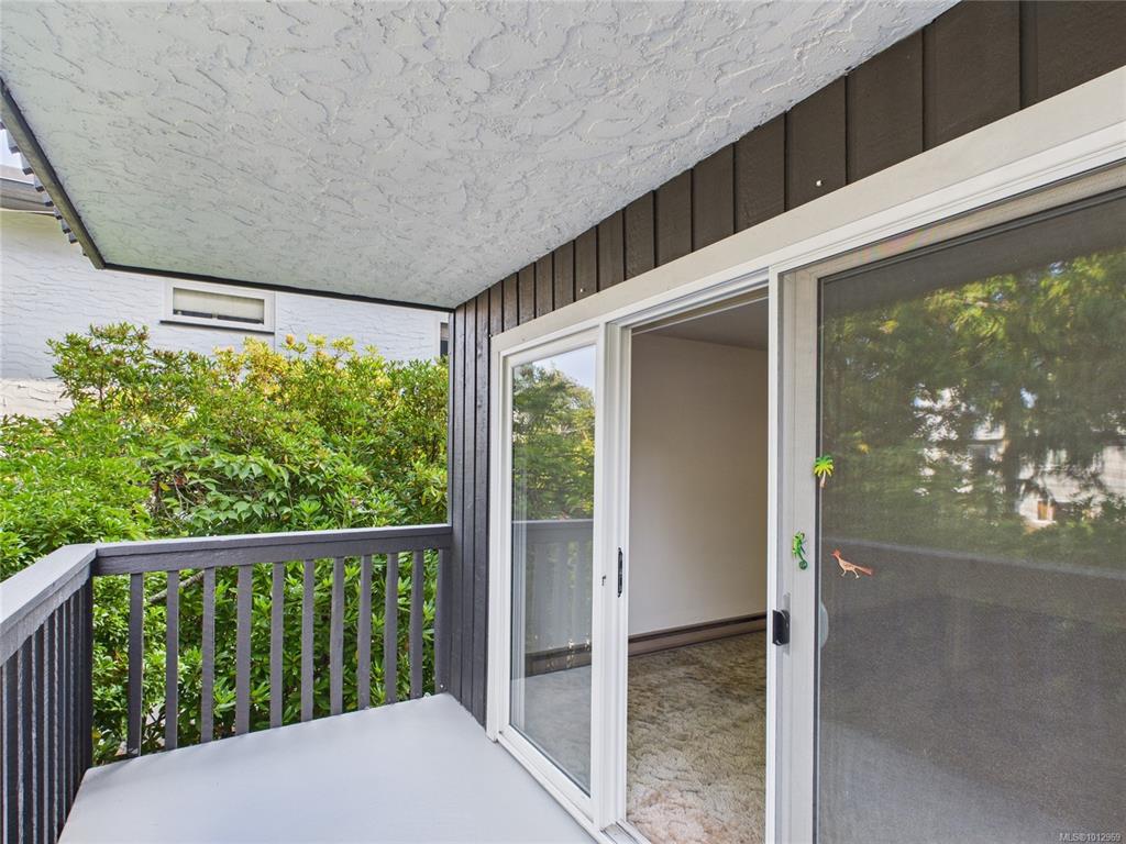 Fourth View of 1035 Mcclure St, Victoria, BC, V8V 3G1