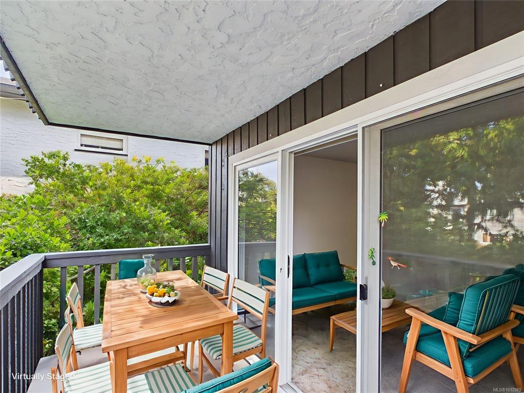 Fifth View of 1035 Mcclure St, Victoria, BC, V8V 3G1