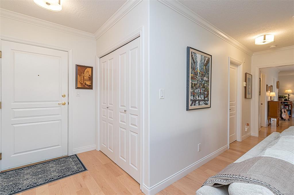 Fourth View of 405 Quebec St, Victoria, BC, V8V 1W6
