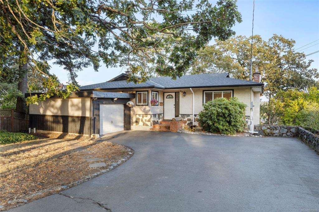 4037 Zinnia Rd, 1013055, BC,