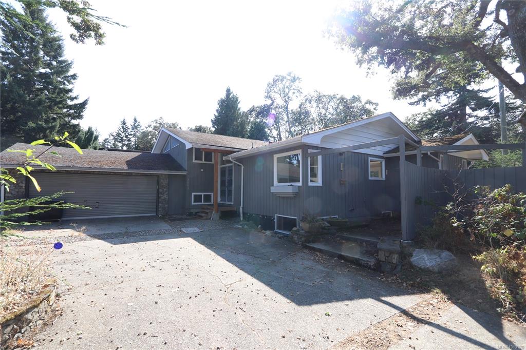 Second View of 2083 Frederick Norris Rd, Oak Bay, BC, V8P 2B5