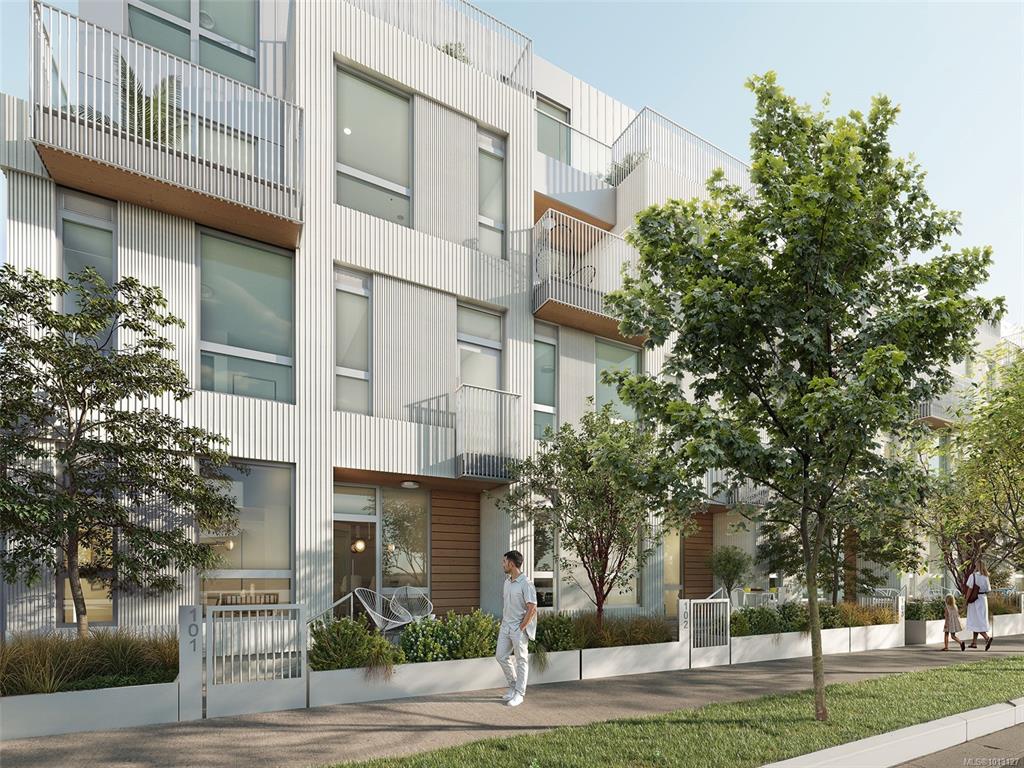 Third View of 335 Beechwood Ave, Victoria, BC, V8S 3W8