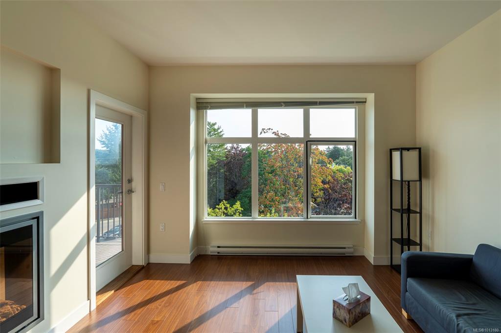 Third View of 4030 Borden St, Saanich, BC, V8X 2E9