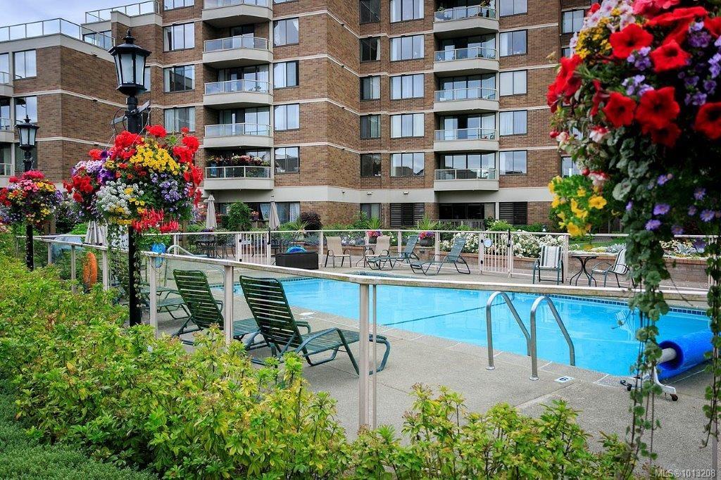 Third View of 225 Belleville St, Laurel Point, Victoria, BC, V8V 4T9