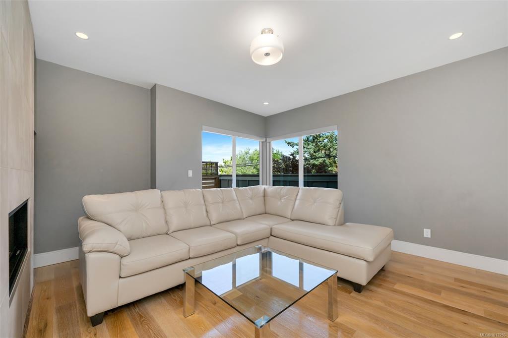 Fourth View of 4343 Tyndall Ave, Saanich, BC, V8N 3R9
