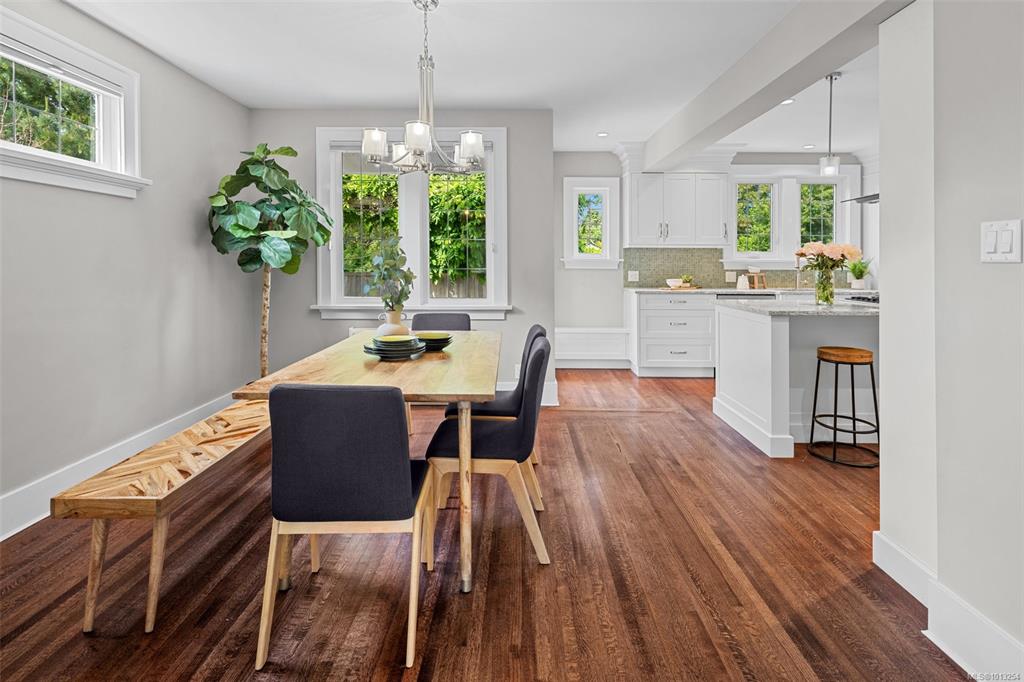 Fourth View of 750 Island Rd, Oak Bay, BC, V8S 2T9