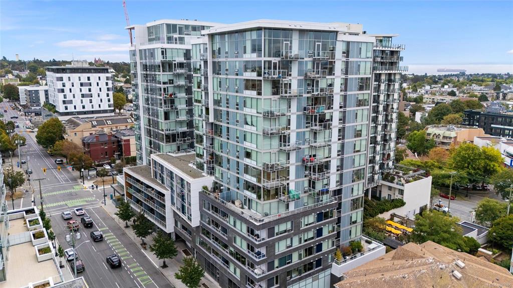 989 Johnson St, 1013285, BC,