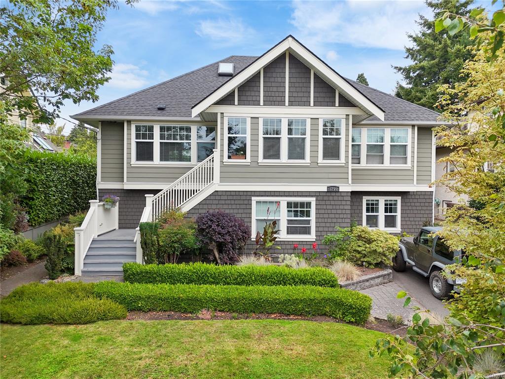 1290 Richardson St, 1013297, BC,