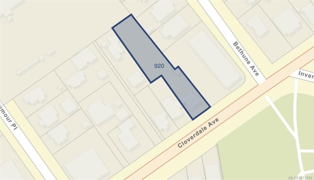 Second View of 920 Cloverdale Ave, Saanich, BC, V8X 2T3