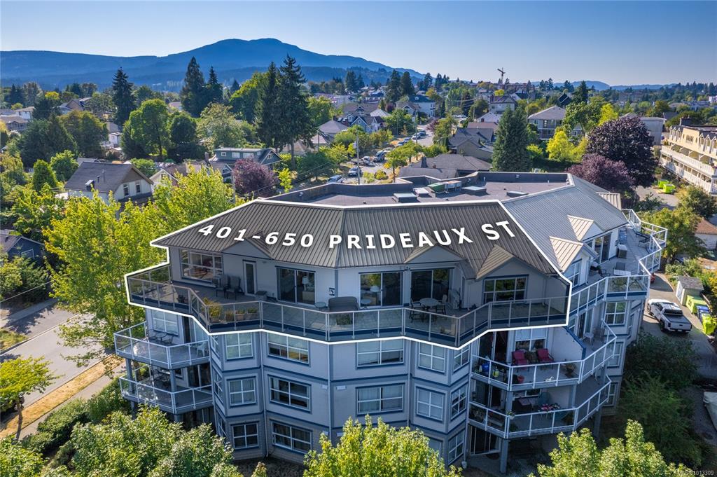 Third View of 650 Prideaux St, PARK PLACE, Nanaimo, BC, V9R 2P1