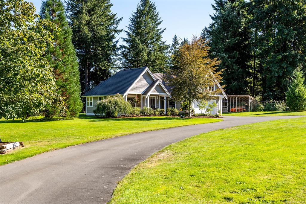 Second View of 2435 Charleville Rd, Campbell River, BC, V9W 4N4