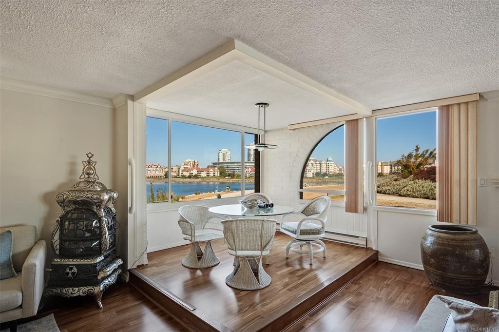Third View of 640 Montreal St, Pier One, Victoria, BC, V8V 1Z8