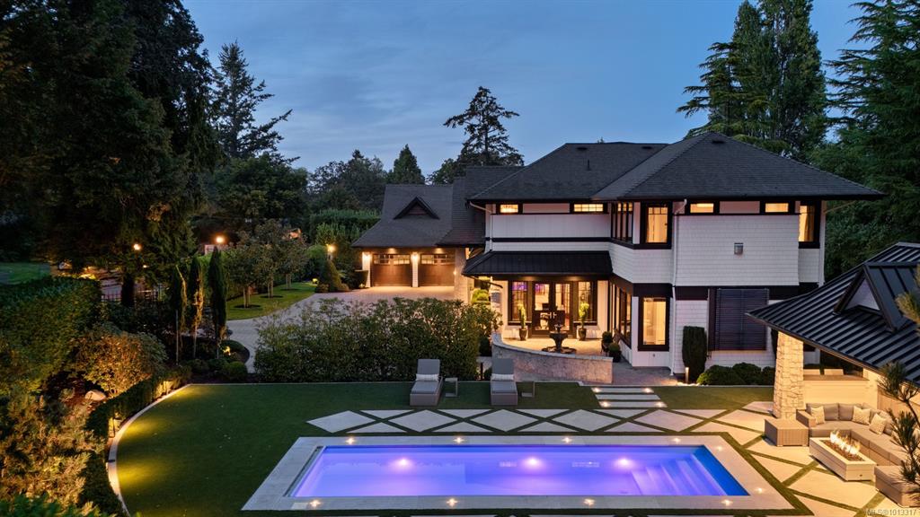 Second View of 3375 Ripon Rd, Oak Bay, BC, V8R 6G8