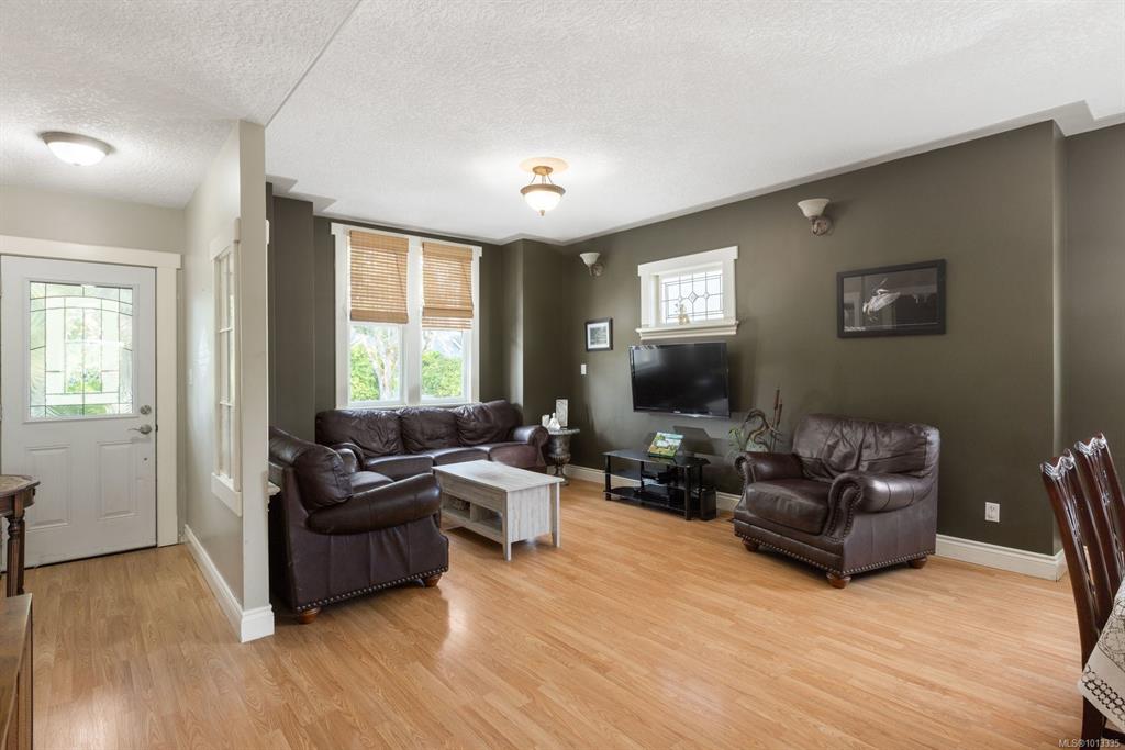 Third View of 2393 Eastdowne Rd, Oak Bay, BC, V8R 5P6