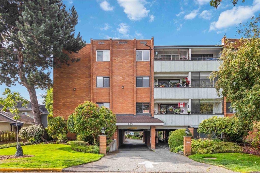 853 Selkirk Ave, 1013347, BC,